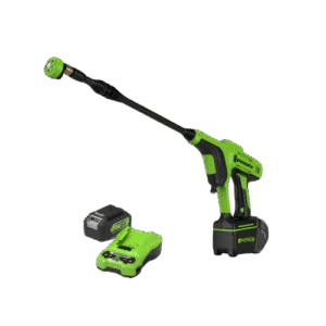 מכונת שטיפה בלחץ נטענת GREENWORKS 24V דגם 99788/1 עם סוללה 4 אמפר ומטען, כוללת זרבובית 5 במצבים וצינור יניקה 6 מטר למשקל 2.5 ק"ג בלבד